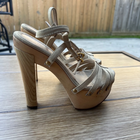 Fendi Wooden Platform Heels Sandals; Size 36 (US 6) - Picture 2 of 12